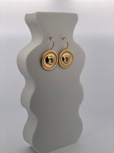 Load image into Gallery viewer, Topaz Plate Earrings