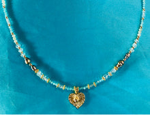 Load image into Gallery viewer, Petite gold heart